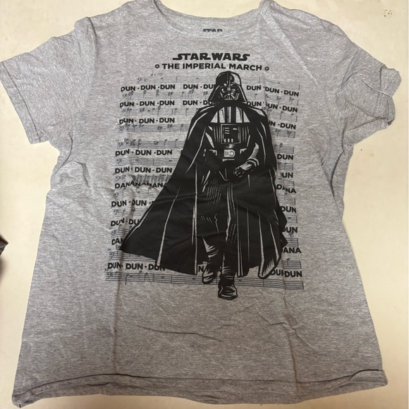 Star Wars tee M - Picture 1 of 3